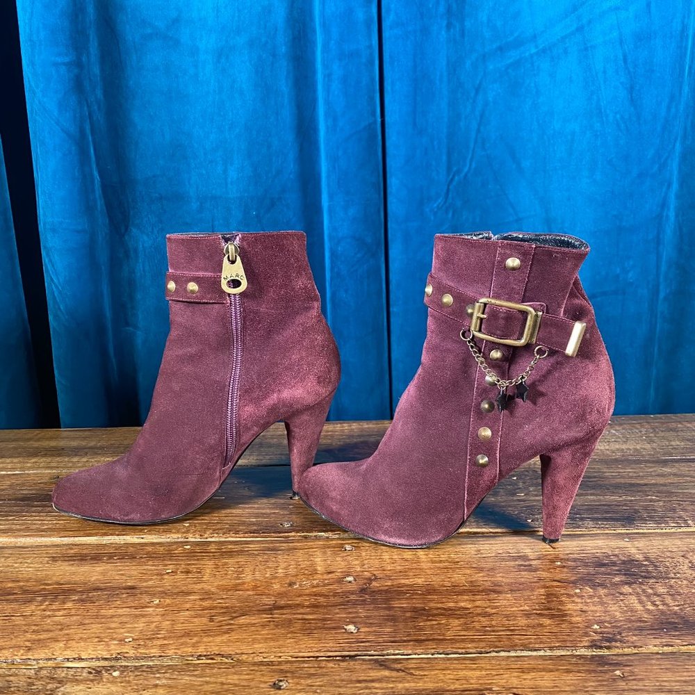 Marc Jacobs Studded Suede Booties w/ Stars - Picture 12 of 13